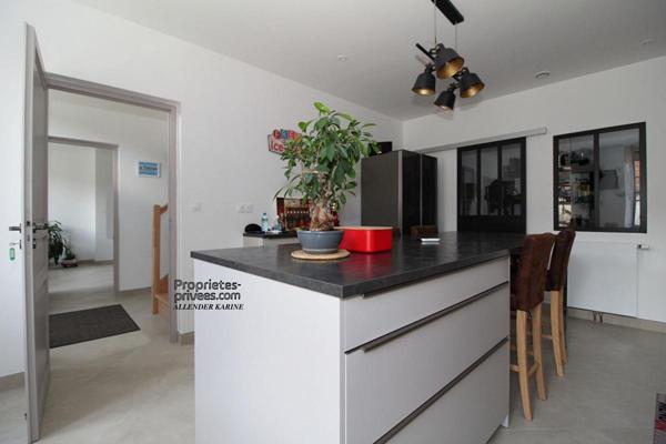 Maison Villeneuve L Archeveque 5 pièce(s) 180 m2 avec dépendances