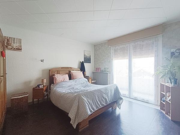 Jolie Maison sur sous-sol d'une surface habitable de 126 m2 sur terrain clos de 1233 m2