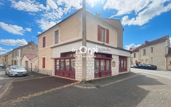 Immeuble à vendre    3 pièces • 152 m2 Montluçon