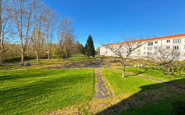 Appartement à vendre    3 pièces •  Saint-Astier