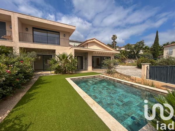 Maison à vendre 5 pièces 126 m² Sainte-Maxime