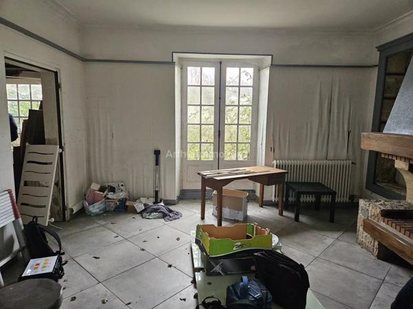 Vente                                                      Maison
                        
                     10 pièces                      280 m2                     à Caen