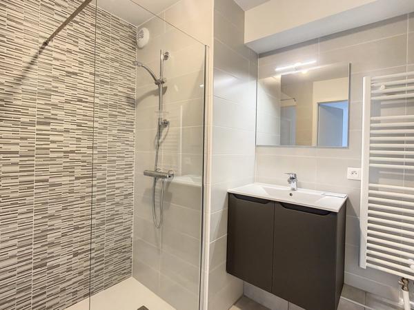 MUNDOLSHEIM - Atypique F3 en attique