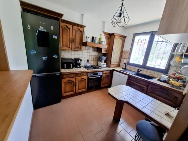 Maison T4 / 84m² Jardin, Piscine, Parking privé