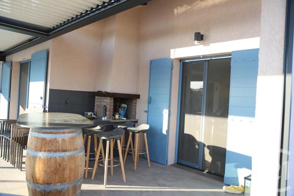 Maison à vendre  6 pièces - 145 m2 ST CYR SUR MER - 83