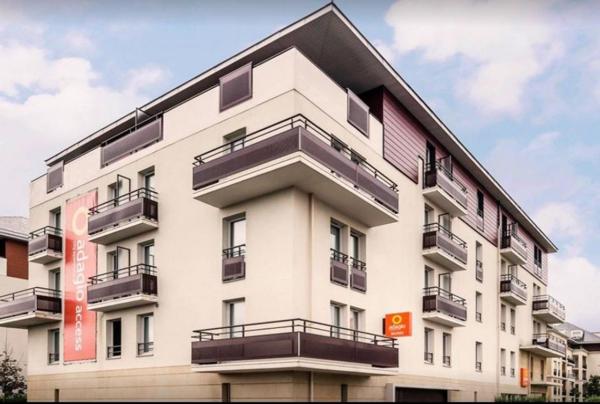 INVESTISSEMENT LOCATIF  CARRIERES SOUS POISSY - Résidence Aparthotel Adagio Access*** - 5,64% de rentabilité.