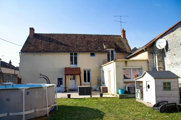 Maison Echilleuses 7 pièce(s) 160 m2