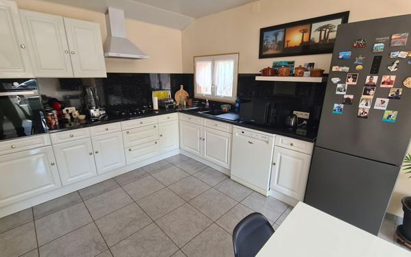 Maison à vendre    4 pièces •  Ambarès-et-Lagrave