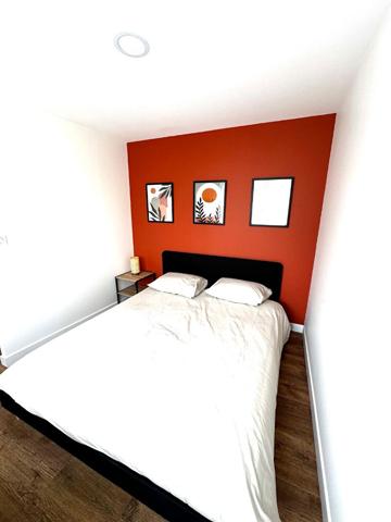 Appartement meublé1 pièce à louer au coeur de Saint Quentin 02100.