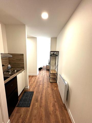 Appartement meublé1 pièce à louer au coeur de Saint Quentin 02100.