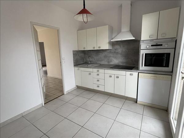 Maison à louer 897 € CC CASTRES 4 p 97 m² DPE D
