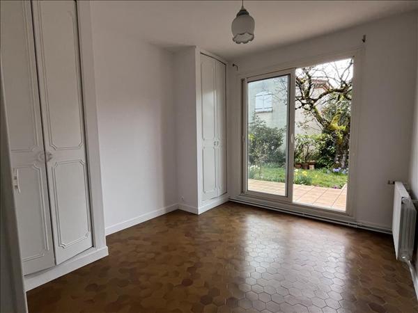 Maison à louer 897 € CC CASTRES 4 p 97 m² DPE D
