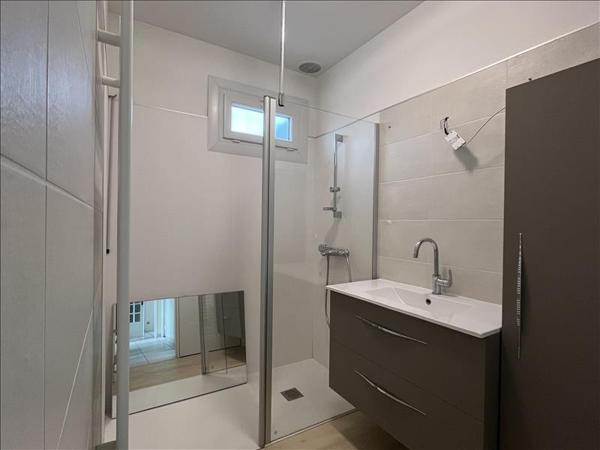 Maison à louer 897 € CC CASTRES 4 p 97 m² DPE D