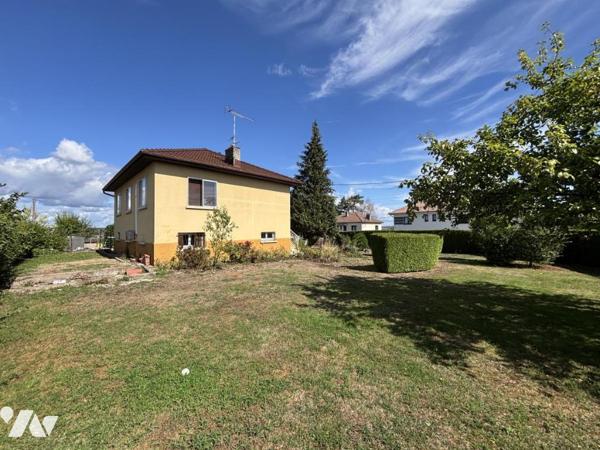 Maison 4 pièces (environ 72 m² habitables) sur sous-sol complet, secteur calme et proche commodités