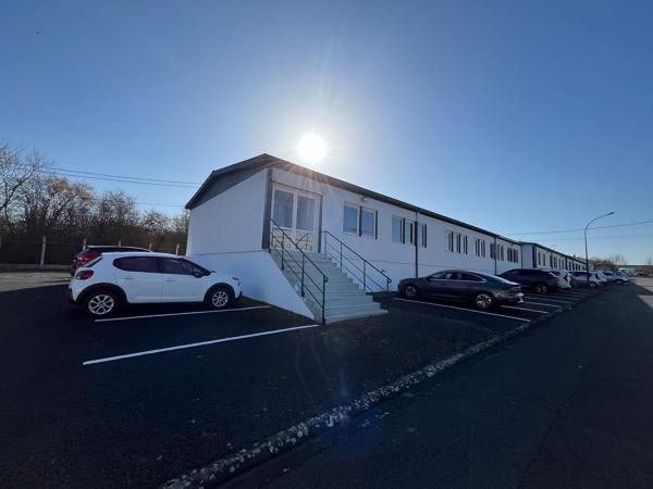 BUREAUX - A LOUER - 350 M2 - LAON