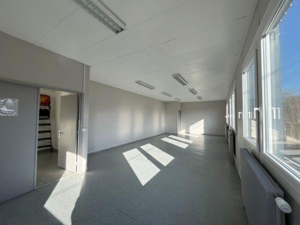 BUREAUX - A LOUER - 350 M2 - LAON