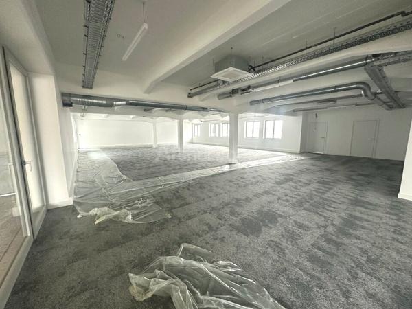 BUREAUX à LOUER de 1065 m²