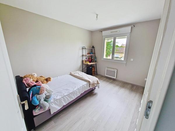 Maison 110 m2 - Terrain 416 m2 - 4 chambres - RER C et D