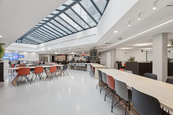 Bureaux à louer à Suresnes vue Seine dans immeuble rénové et labellisé