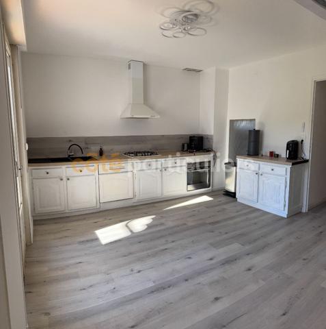 Vente Maison143 m² - 5 Pièces - COURNANEL (11300)