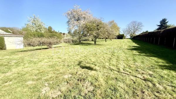 Terrain de 2 448 m²