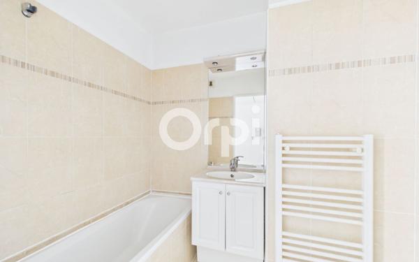 Appartement à vendre    2 pièces • 42,04 m2 Mandelieu-la-Napoule