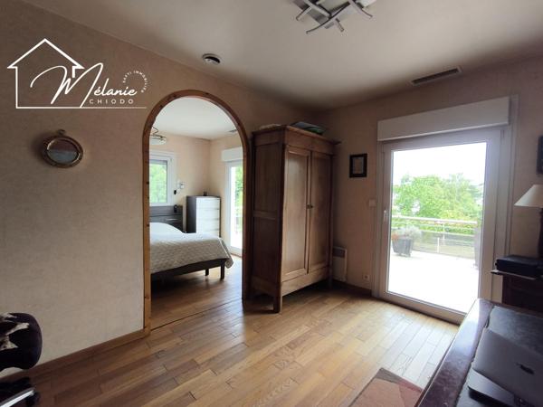 Maison familiale garage piscine trois chambres