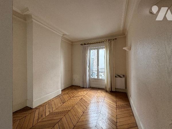 PARIS 5 – RUE GAY-LUSSAC – DEUX PIÈCES AVEC CAVE