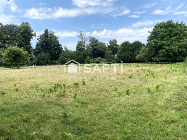 Terrain constructible de 6100m2 à la Lucerne d'Outremer