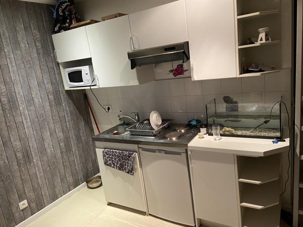 Appartement
                                                                                                                                                                                                                                                                                                                        1 pièce(s)                                                                                                                                                                                                          1 chambre(s)                                                                                                                                                                                                          24.63  m²