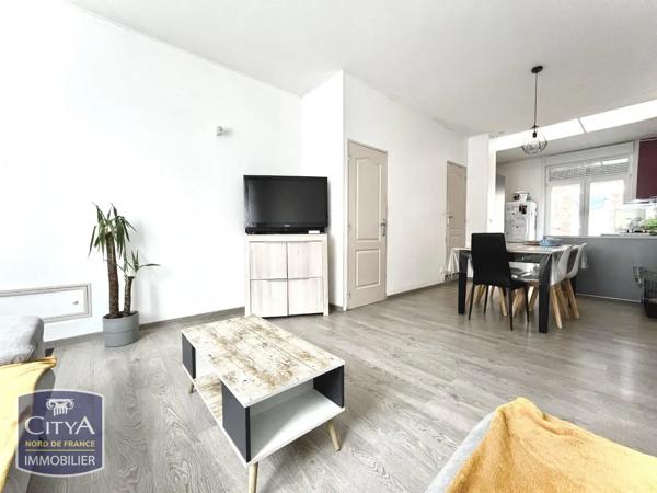 Maison à louer 4 pièces 85.7m² Armentières (59280)