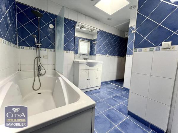 Maison à louer 4 pièces 85.7m² Armentières (59280)