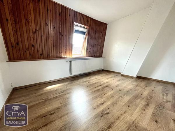 Maison à louer 4 pièces 85.7m² Armentières (59280)