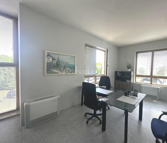BUREAUX à LOUER de 415 m²