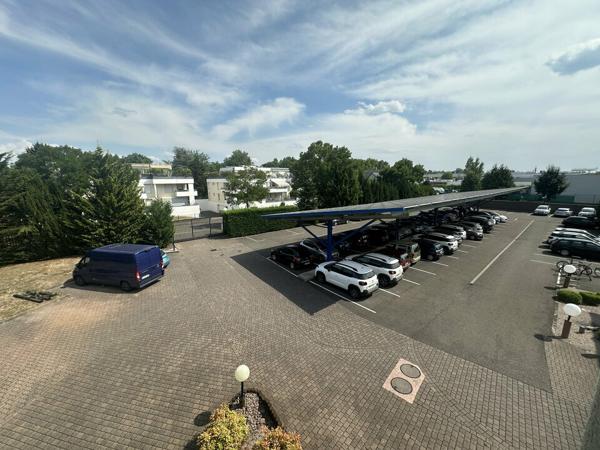 BUREAUX à LOUER de 415 m²