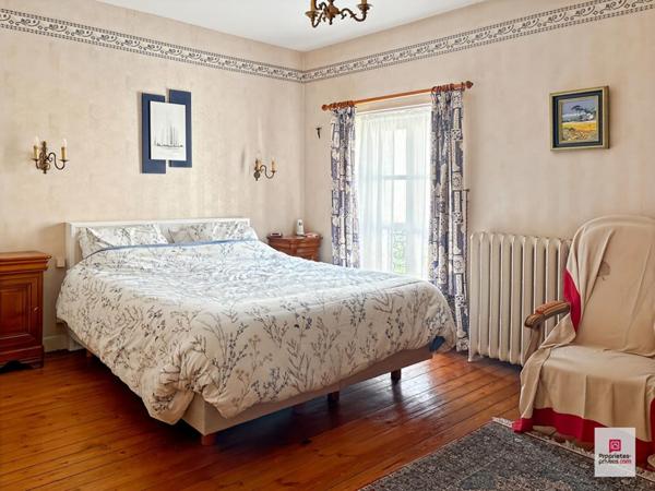 Maison de Maitre - La Fleche 9 pièce(s) 244 m2