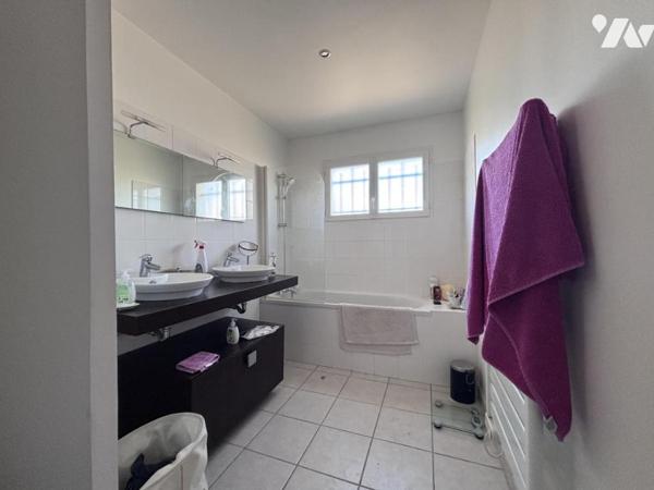  Villa d’Exception avec Piscine à Saint-Laurent de la Cabrerisse 