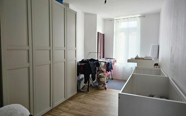 Appartement à vendre    3 pièces • 102,56 m2 Saint-Étienne