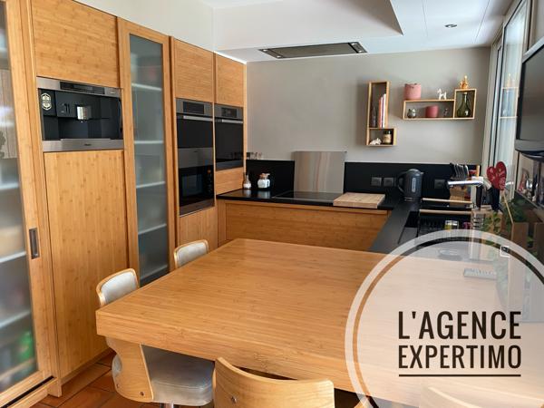 Uchaux (84100) Très belle maison de 171 m2 sur une parcelle de 2700 m2