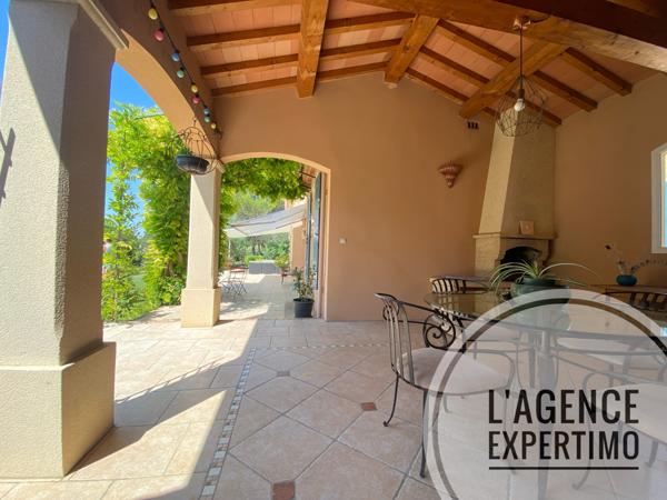 Uchaux (84100) Très belle maison de 171 m2 sur une parcelle de 2700 m2