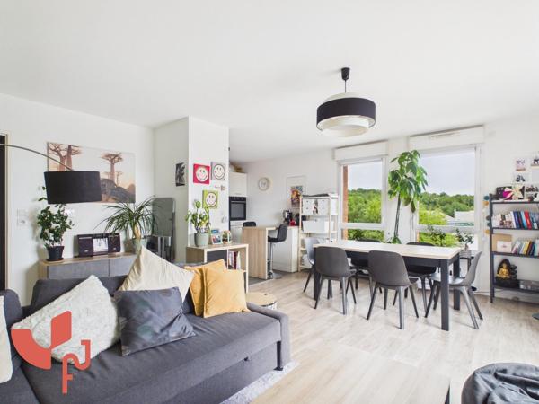 T3 lumineux avec balcon et parking en sous-sol