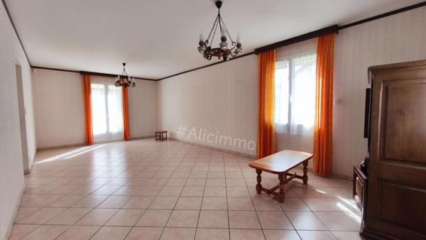 Maison Sezanne 7 pièce(s) 167 m2