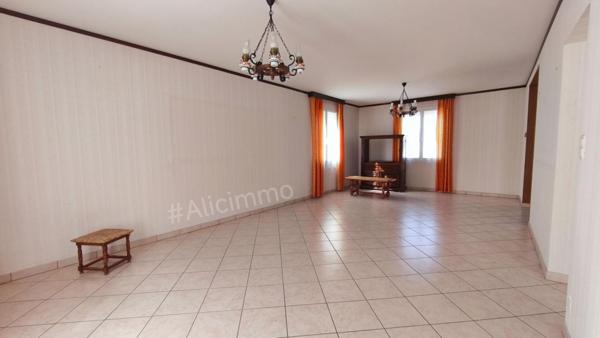 Maison Sezanne 7 pièce(s) 167 m2