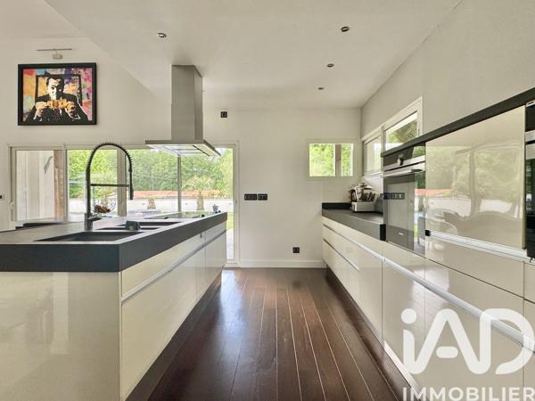 Maison à vendre 6 pièces 180 m² Salles