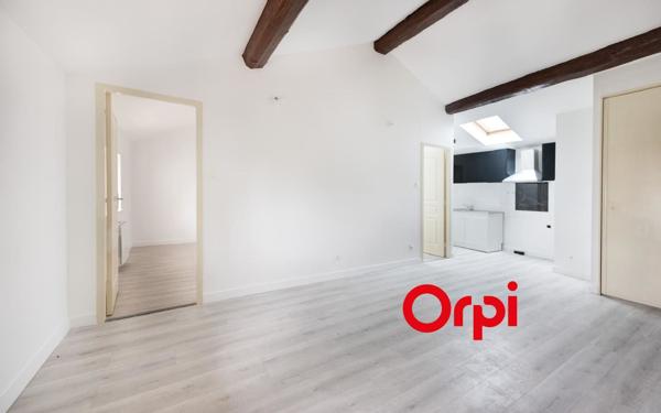 Appartement à vendre    3 pièces • 48 m2 Francheville