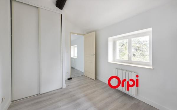Appartement à vendre    3 pièces • 48 m2 Francheville