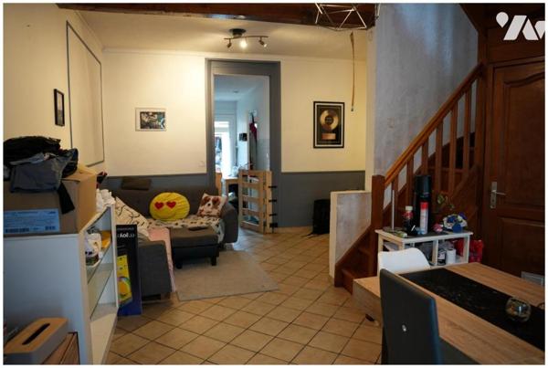 BEAUVAL, Maison loué de type 2 bis garage et jardin