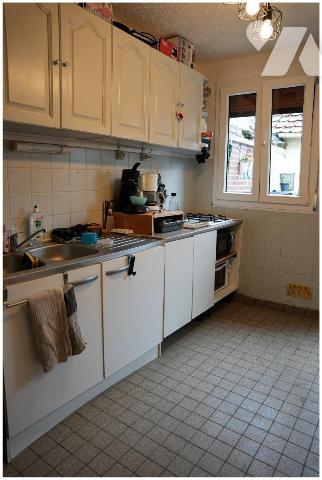 BEAUVAL, Maison loué de type 2 bis garage et jardin