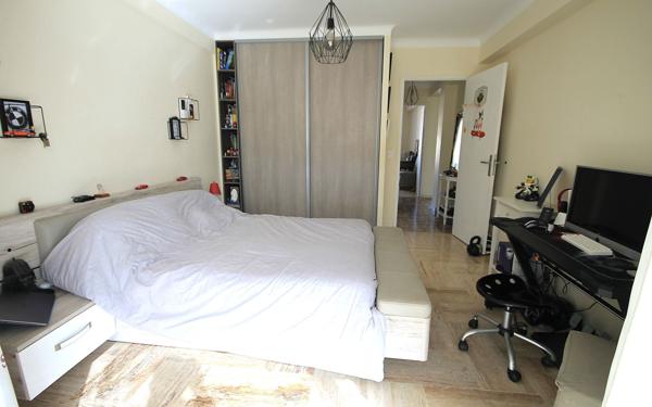 Appartement à vendre    3 pièces •  Le Cannet