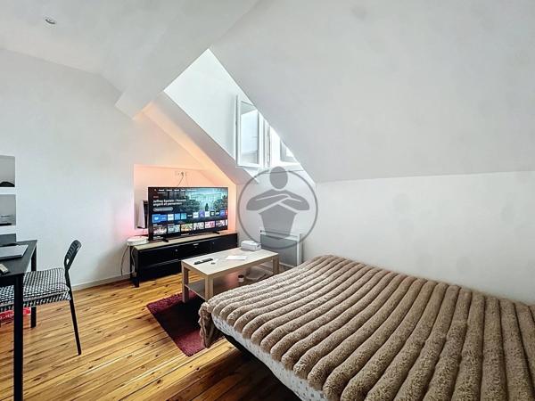 Vente                                                      Immeuble
                        
                                         76 m2                     à Saint-Quentin